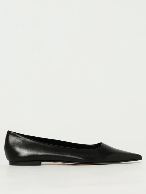 Ballerina Cassy Aeyde in nappa