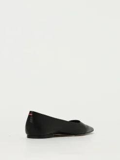 Ballerina Cassy Aeyde in nappa