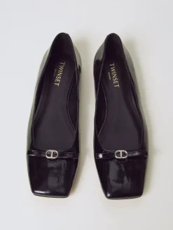 Ballerina Twinset in vernice