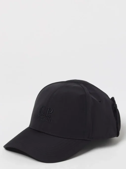 Cappello C.P. Company in nylon con logo ricamato e lenti