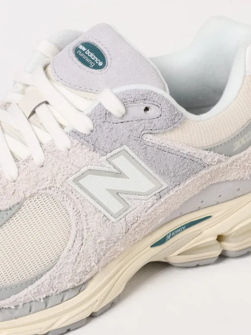 Sneakers 2002R New Balance in camoscio e mesh