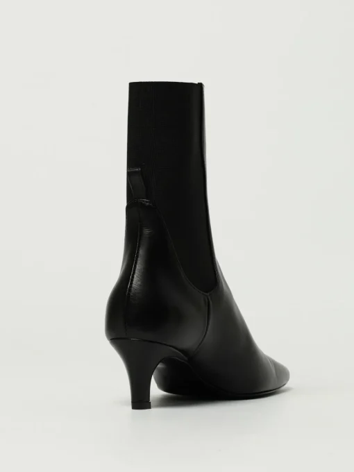 Stivaletto Toteme in pelle