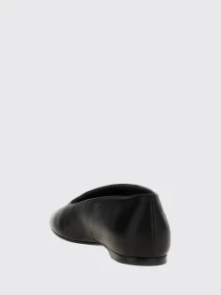 Ballerina Diana Khaite in nappa