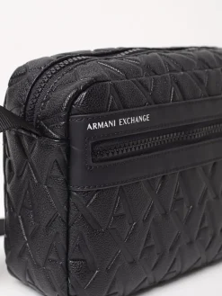 Borsa Armani Exchange in pelle sintetica a grana con logo goffrato