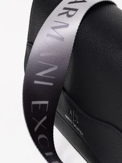 Borsa Armani Exchange in pelle sintetica a grana