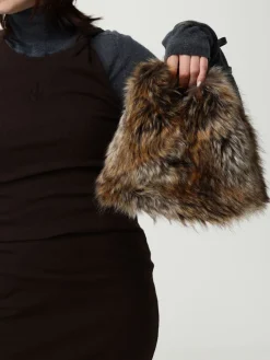 Borsa Japanese MM6 Maison Margiela in pelliccia sintetica