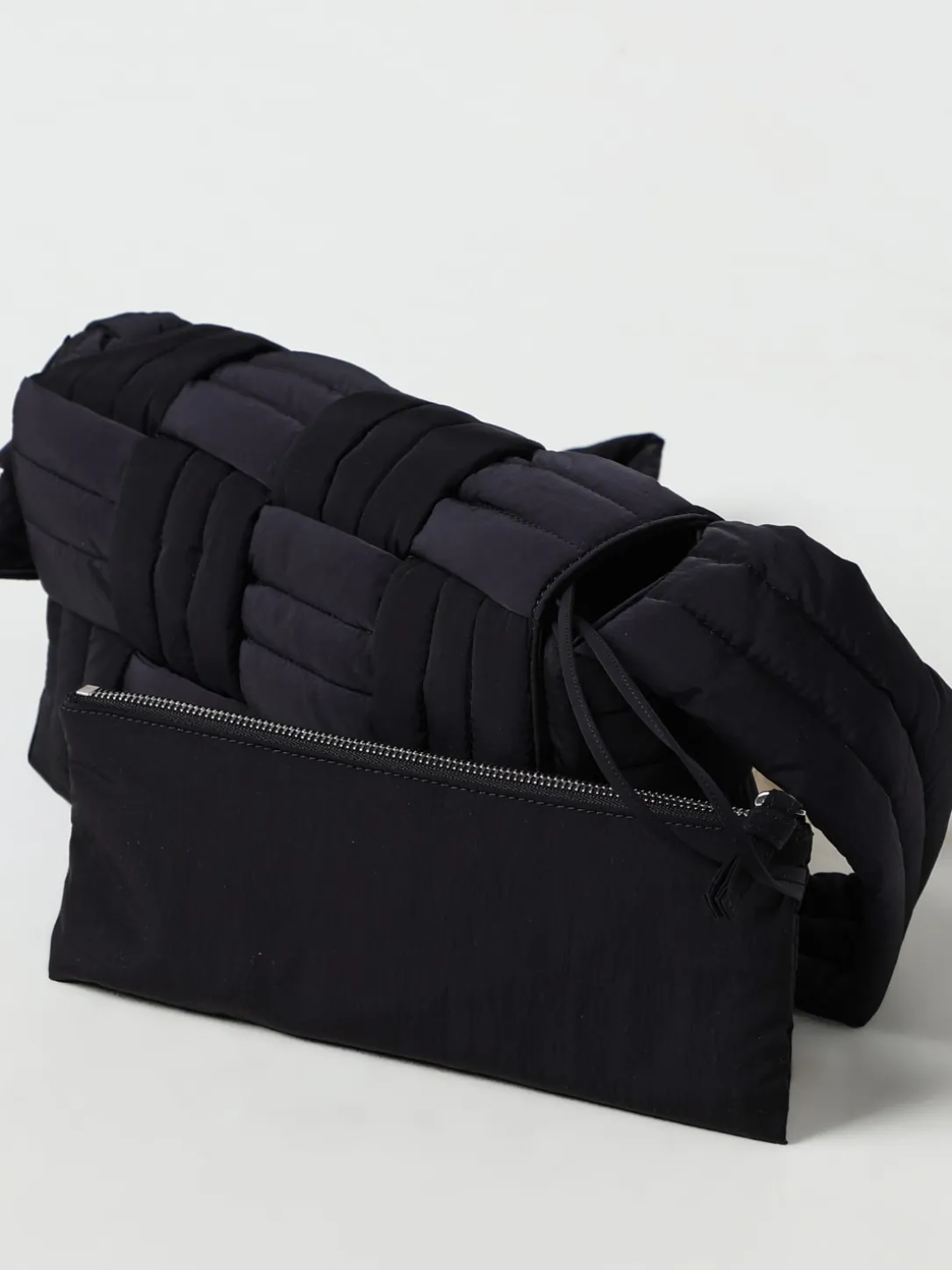Borsa Padded Tech Cassette Bottega Veneta in nylon intrecciato
