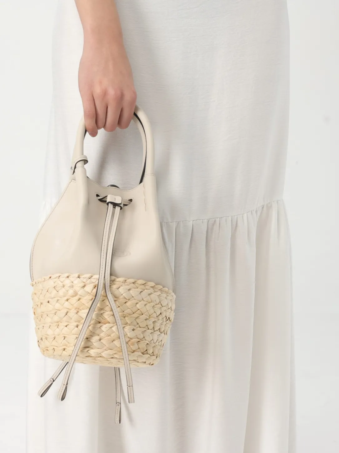Borsa Tod's in pelle e rafia intrecciata