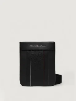 Borsello in pelle sintetica a grana Tommy Hilfiger