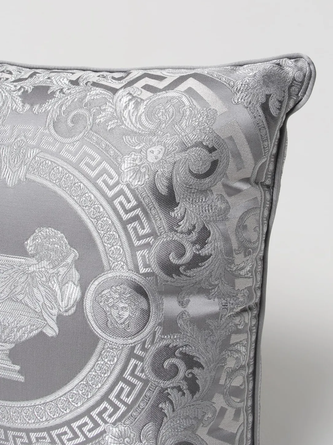 Cuscino Versace Home in misto cotone e seta
