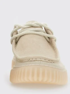 Derby Clarks in camoscio