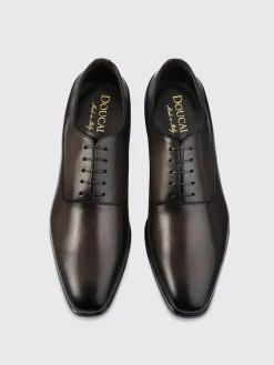 Derby Doucal's in pelle