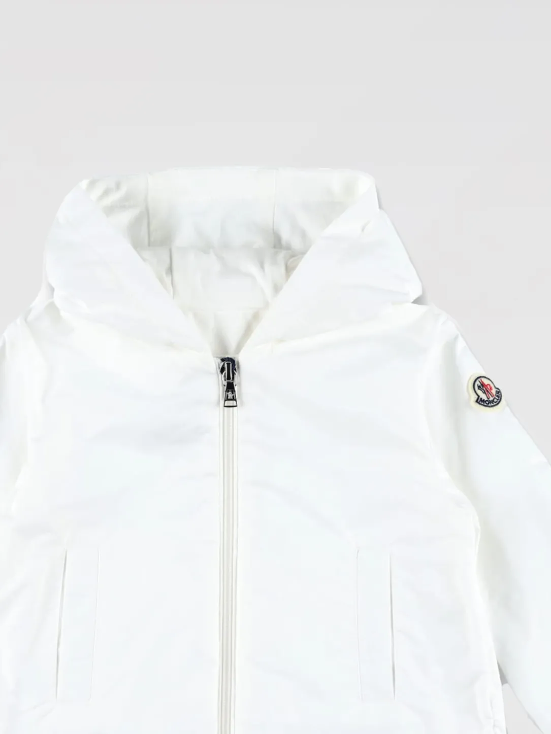 Giacca a vento con logo Moncler in nylon
