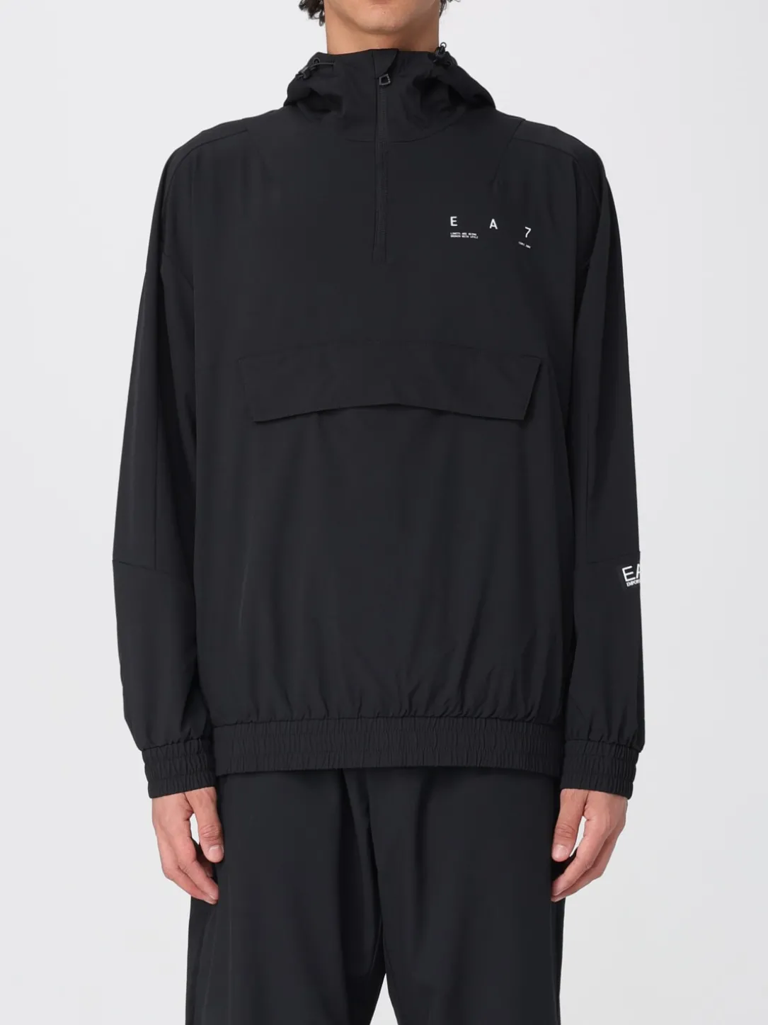 Giubbotto EA7 in tessuto tecnico stretch