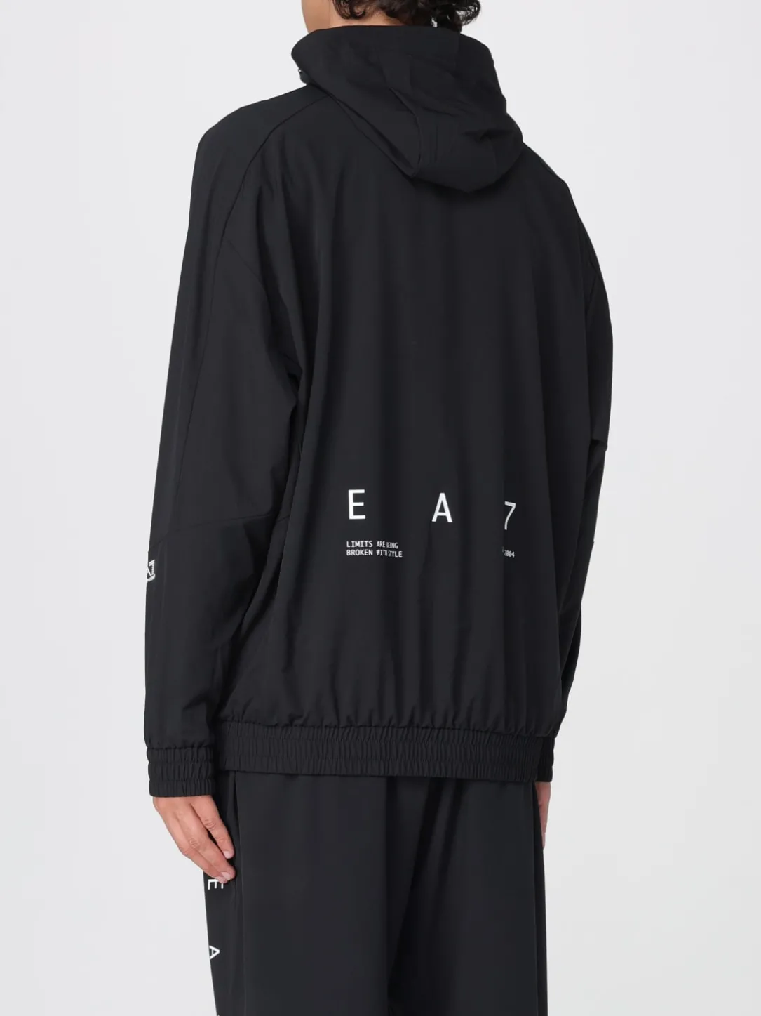 Giubbotto EA7 in tessuto tecnico stretch