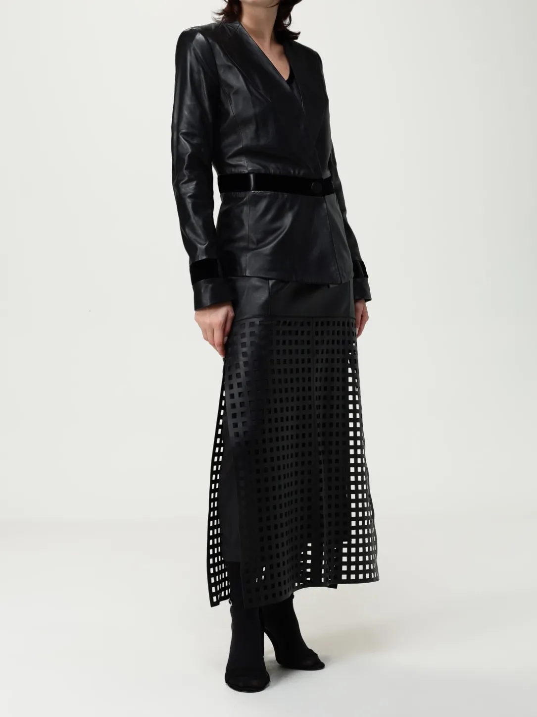 Gonna Emporio Armani in pelle traforata