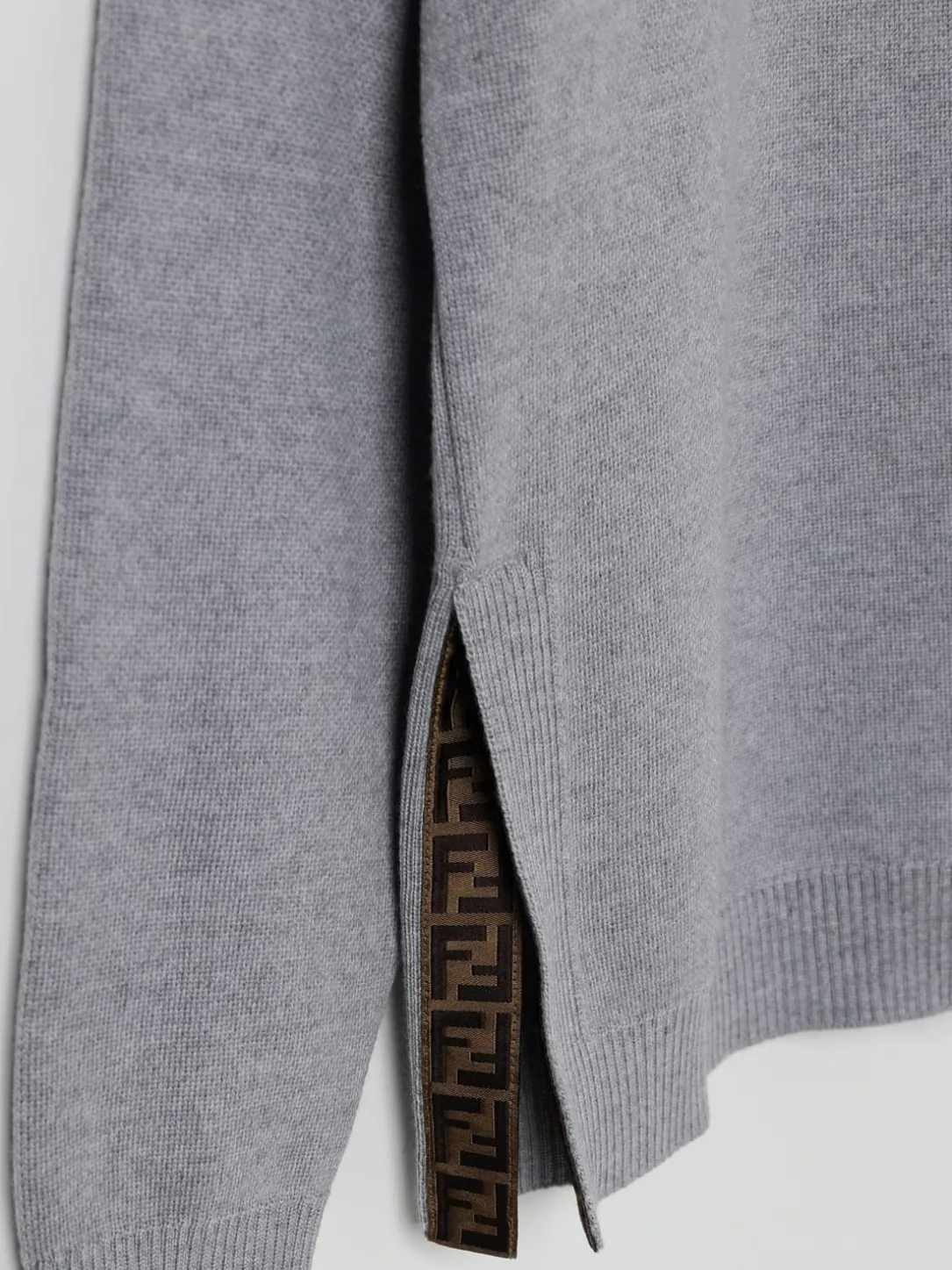 Maglia in lana vergine con bande FF Fendi