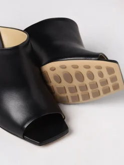 Mules Canalazzo Bottega Veneta in pelle