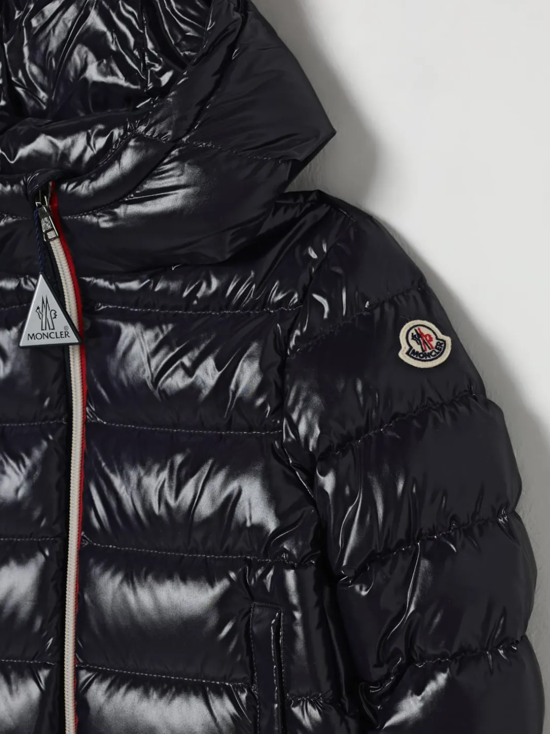 Piumino New aubert lucido con cappuccio Moncler