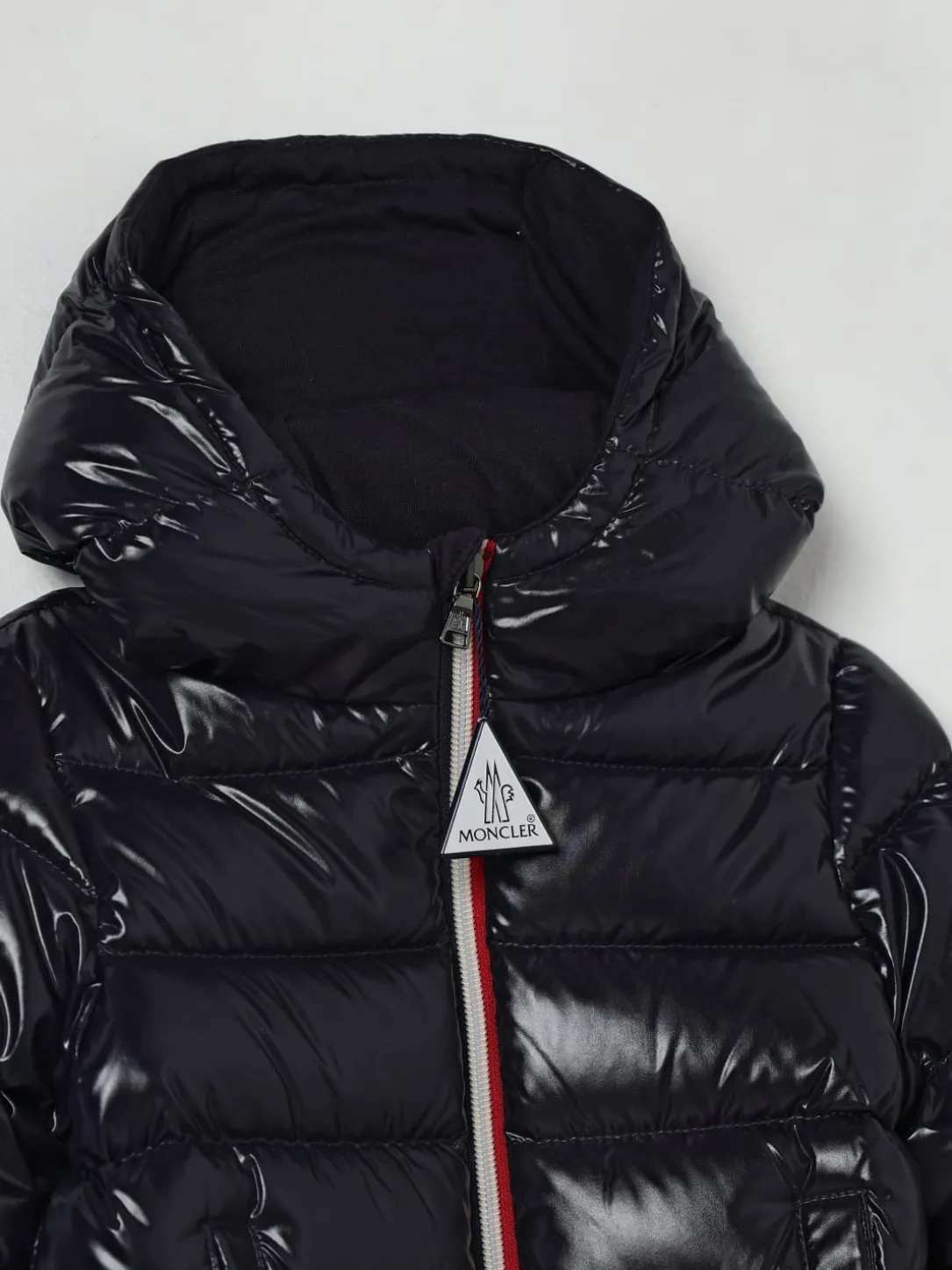 Piumino New aubert lucido con cappuccio Moncler