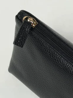 Pochette Nikky Skytos in pelle martellata