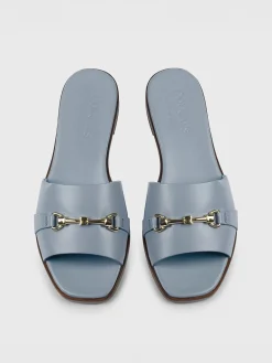 Sandalo Doucal's in pelle con morsetto