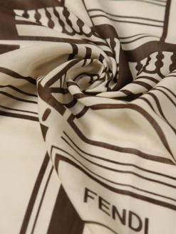 Scialle Fendi in misto cotone con stampa Palazzo Fendi