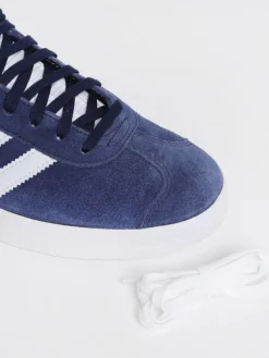 Sneakers Gazelle Adidas Originals in camoscio