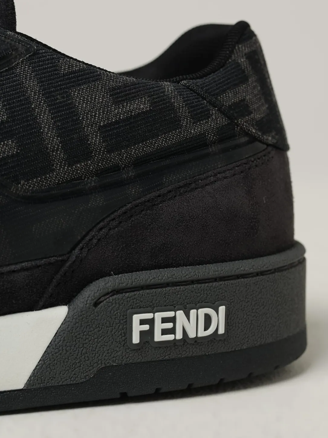 Sneakers Match Fendi in camoscio e misto cotone jacquard