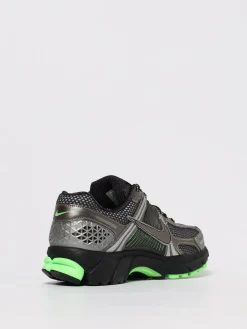 Sneakers Zoom Vomero 5 Nike in mesh e pelle sintetica laminata