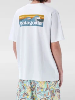 T-shirt in cotone con logo posteriore Patagonia